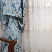 پرده طرحدار به همراه کنار پرده و کتیبه