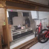 اینه|آینه|تهران, خاک سفید|دیوار