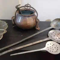 لوازم عتیقه قدیمی ، مسی ،منبت شبکه، ورشو ،منقل تک|کلکسیون اشیاء عتیقه|تهران, بهار|دیوار