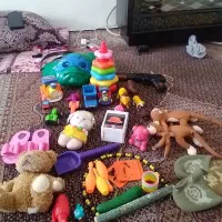 تعداد زیادی اسباب بازی