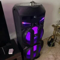 اسپیکر غول پیکر vker