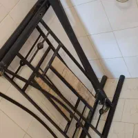 تخت یک‌نفره فلزی چوبی با زیر تختی‌و‌خوشخواب