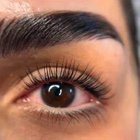 آموزش حرفه ای و صفرتا صد لیفت و لمینت مژه وابرو