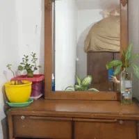 میز با آینه