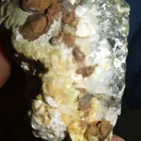 سنگ زیبا کوارتز