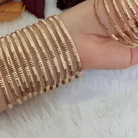 شفاف ترین وزیباترین النگوهای طلاروس طرح زیباپیکسلی