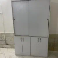کمد دیواری/جالباسی/جا کفشی/در حد نو تمیز