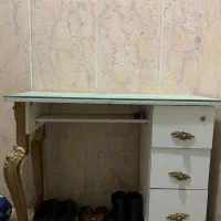 میز ناخنکار