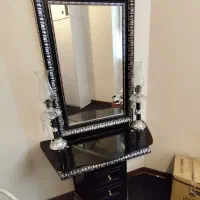 آینه و کنسول در حد نو