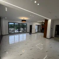 رهن و اجاره آپارتمان220متری کلید نخورده میدان معلم