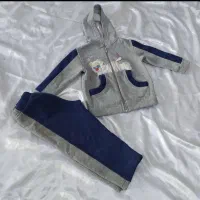 تعداد زیادی لباس و لوازم بچه|کفش و لباس بچه|رشت, جهاد|دیوار