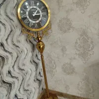 ساعت ایستاده فانتزی بهمراه آباژورکنار سالنی|چراغ خواب و آباژور|اسلام‌شهر, شهرک واوان|دیوار