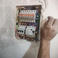 برق کار و ولتاژ تابلو برق  سیم کشی ساختمان|خدمات پیشه و مهارت|مشهد, جنت|دیوار