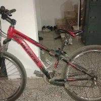 دوچرخه المپیا قرمز