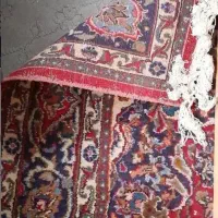 ۲عدد فرش دستباف قدیمی و کارکرده