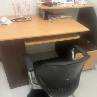 میز تحریر بزرگ و سالم