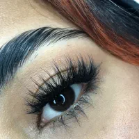 خدمات کاشت مژه و لیفت ابرو