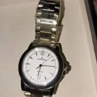 تعدادی ساعت خارجی اصل نو ودرحدنو