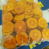 خریدار خرمالو درجه یک بی تخم