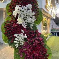 کارگر ماهر گلفروشی