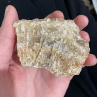 سنگ قیمتی آرگونیت طلایی