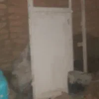 درب حمام یا توالت یا انبار