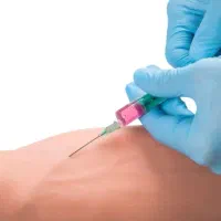 آموزش تزریقات   وکمک پرستاری  و تکنسین داروخانه