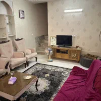 فروش ویلایی۳طبقه بزرگمهر خ شریف واقفی