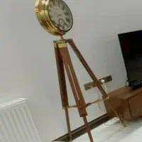 ساعت ایستاده با کیفیت عالی