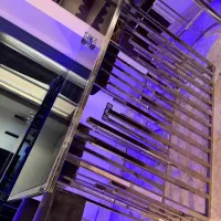 میز بار تمام استیل لاکچری به همراه آینه و صندلی