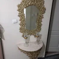 ایینه وکنسول