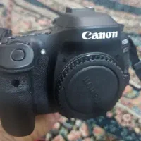 دوربین کنون ۸۰d بدنه