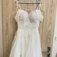 لباس عروس مزون هستی