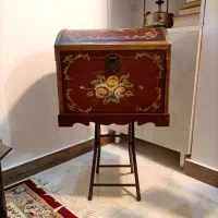 صندوق قدیمی نقاشی کار دست درحدنو