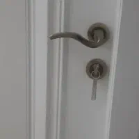 نصاب وساخت و نصب درب چوبی ورودی و اتاقی