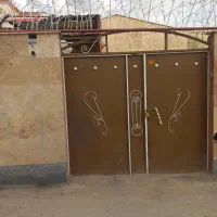 حیاط-ویلایی-حاج-بگلر