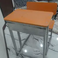 میز تحریر آهنی