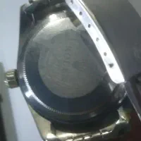 ساعت رولکس|ساعت|قم, چهل درخت‎|دیوار