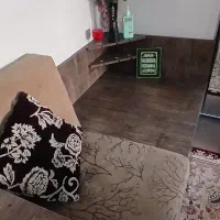 مبل راحتی هشت نفره با میز نهارخوری