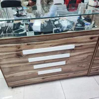 2 عدد ویترین فروشگاهی