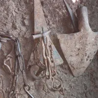 قدیمی|کلکسیون اشیاء عتیقه|تربت‌حیدریه, ترمینال|دیوار