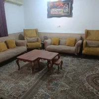 یک دست مبل هفت نفره همراه با میز وعسلی