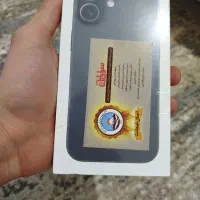 آیفون ۱۷ نرمال آکبند با شارژر و تمام لوازم جانبی