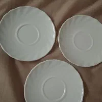 لیوان و نمکدان پرده ای فرانسه و نعلبکی ارکوپال|ظروف سرو و پذیرایی|قم, باجک یک|دیوار