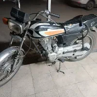 موتور سیکلت پارکینگی