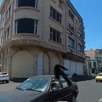 فروش مغازه بر خیابان انقلاب پل چوبی