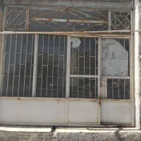 مغازه در حاشیه