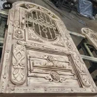 نقاشی درب  پنجره و نرده و طرح چوب