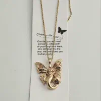 گردنبند نماد قدرت دخترانه