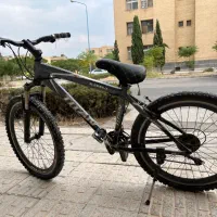 دو عدد دو چرخه